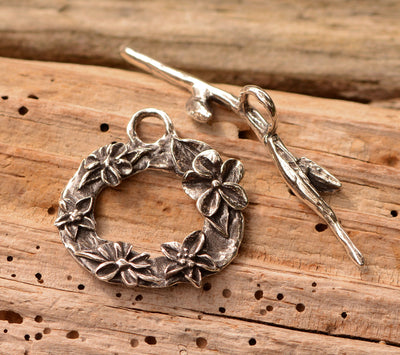 Flowers all Around Toggle Clasp, CatD-1056